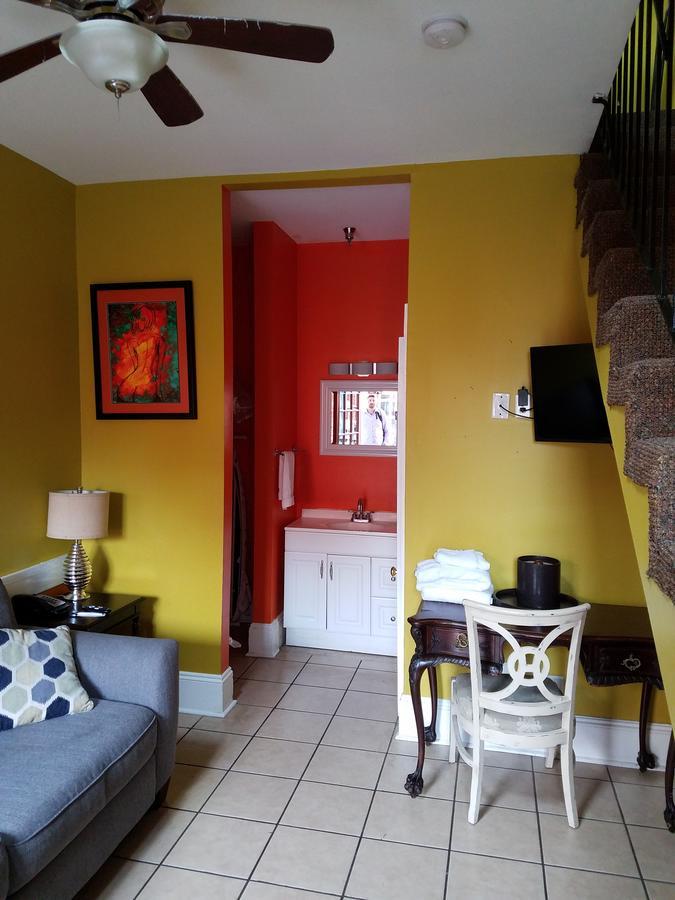 Frenchmen Hotel New Orleans Bagian luar foto