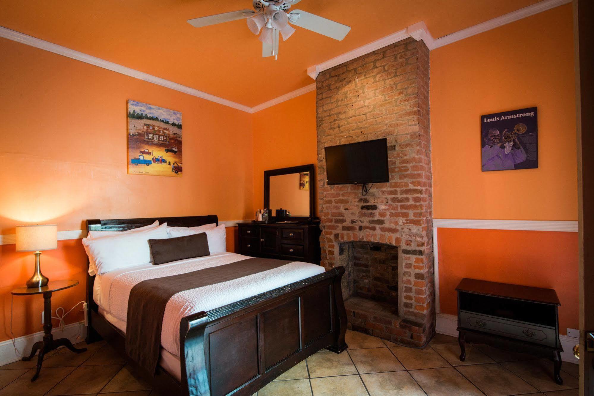 Frenchmen Hotel New Orleans Bagian luar foto