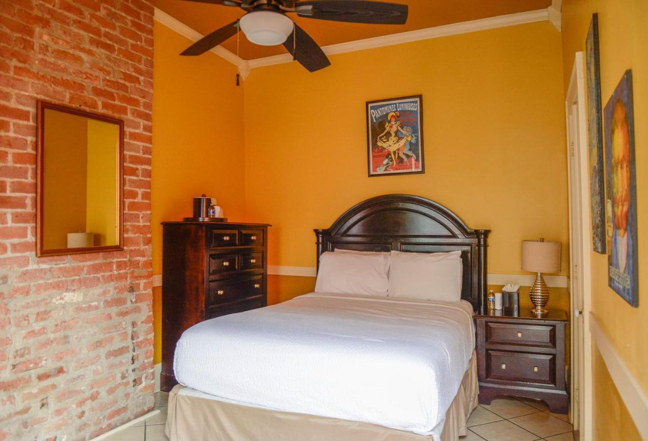 Frenchmen Hotel New Orleans Bagian luar foto