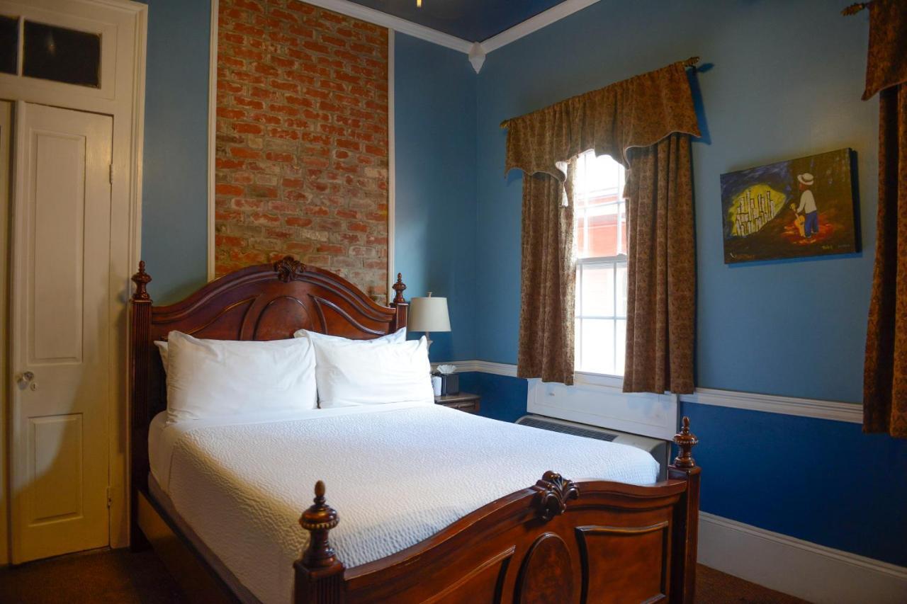 Frenchmen Hotel New Orleans Bagian luar foto